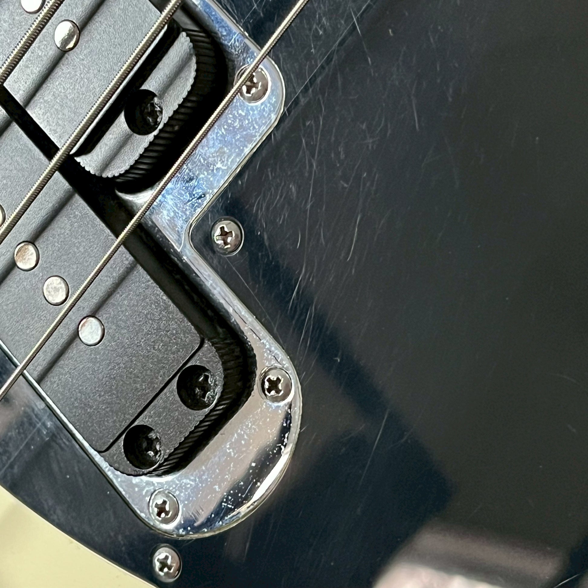 YAMAHA BB425X Bass