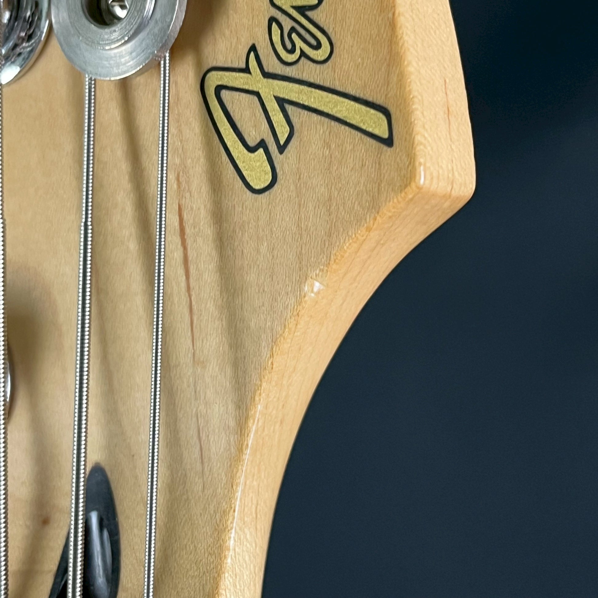 Fender Mexico Deluxe Active Jazz Bass