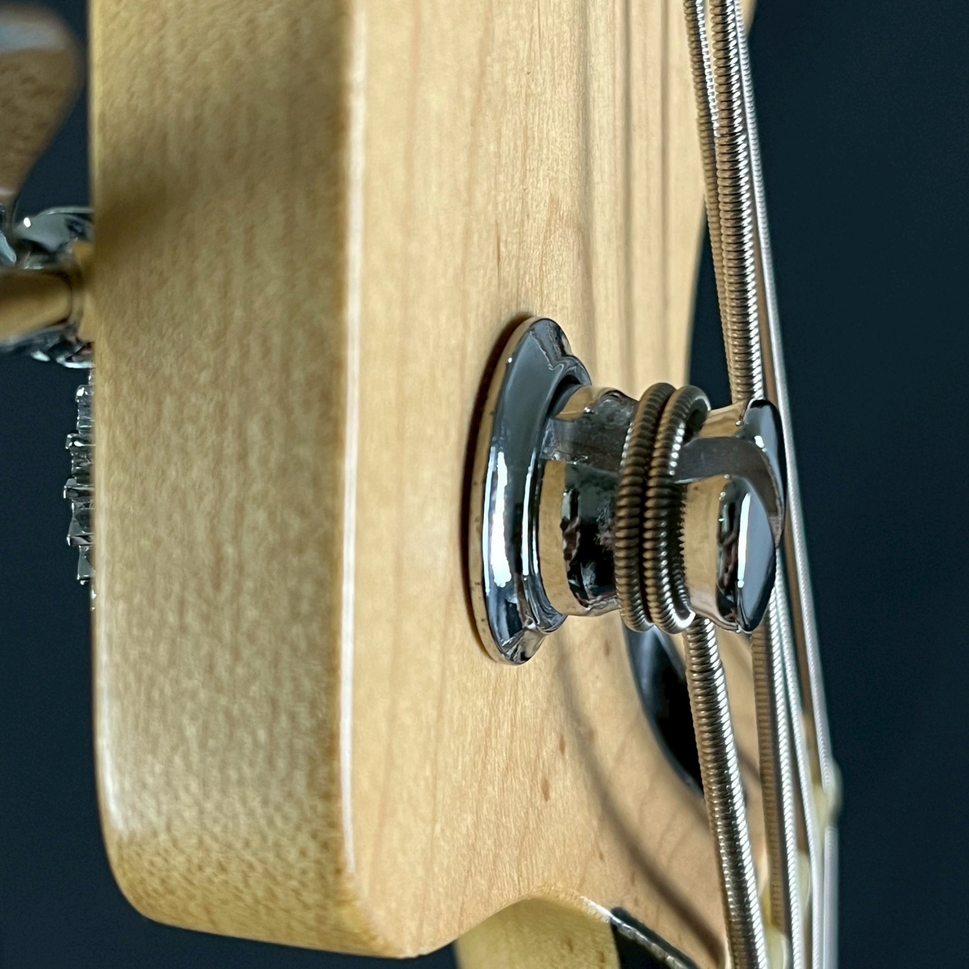 Fender Mexico Deluxe Active Jazz Bass