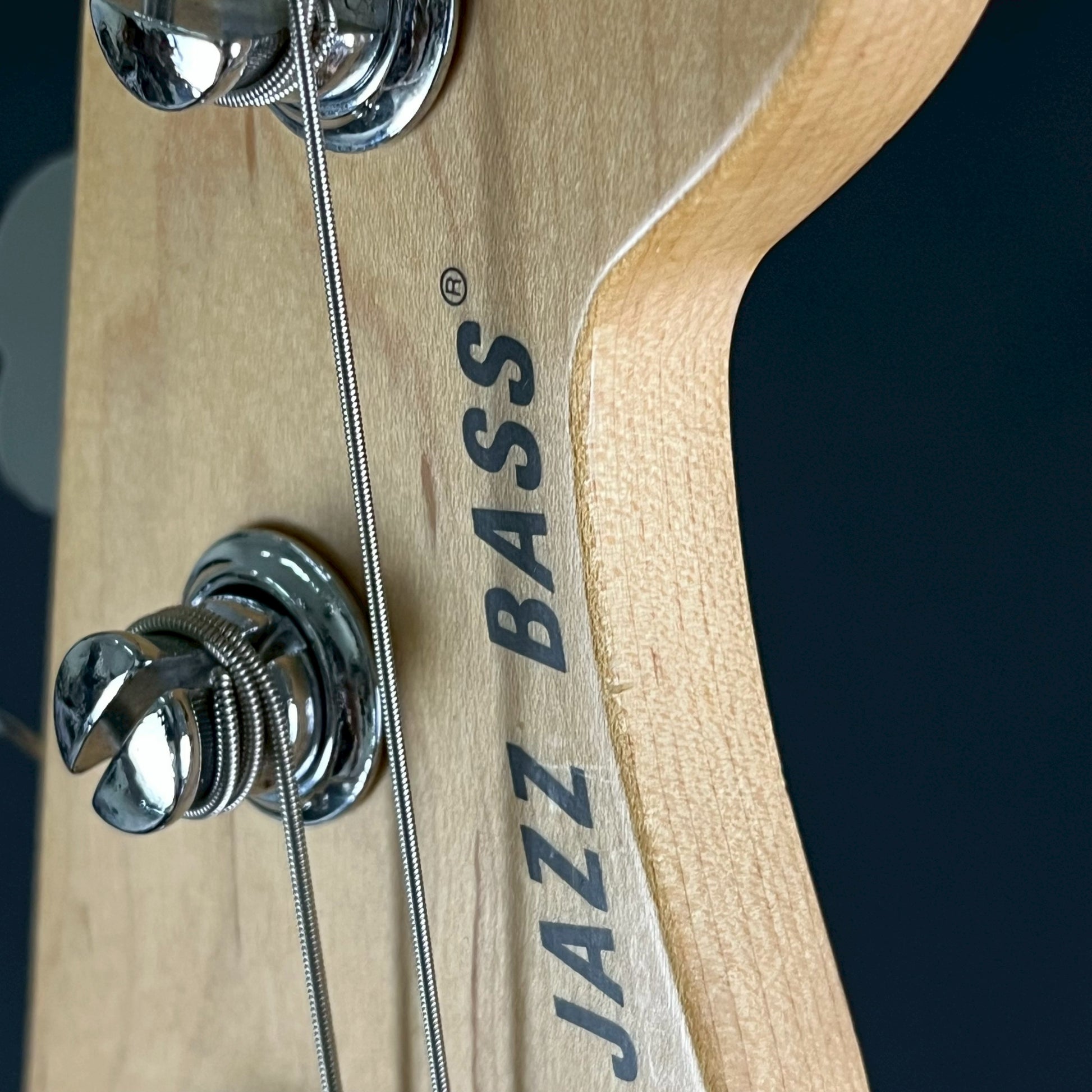 Fender Mexico Deluxe Active Jazz Bass