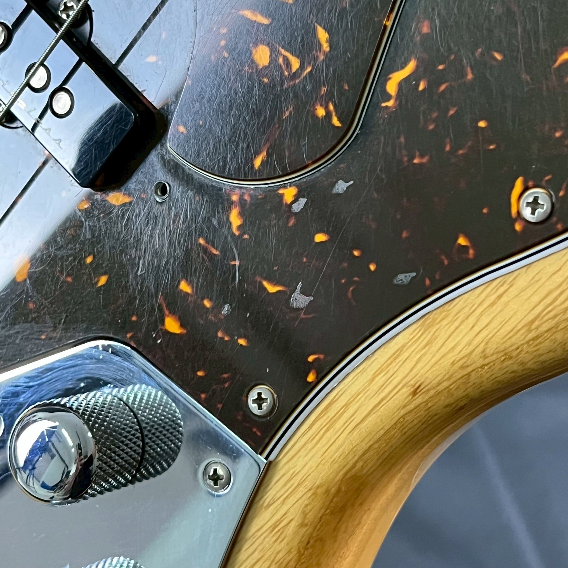 Fender Mexico Deluxe Active Jazz Bass