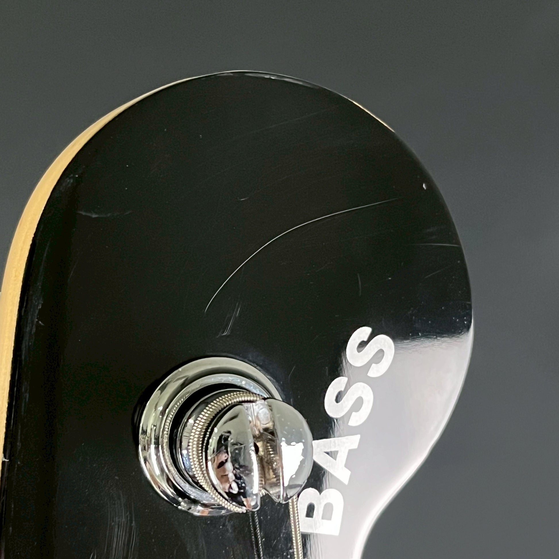 Squier Vintage Modified 70s Jaguar Bass