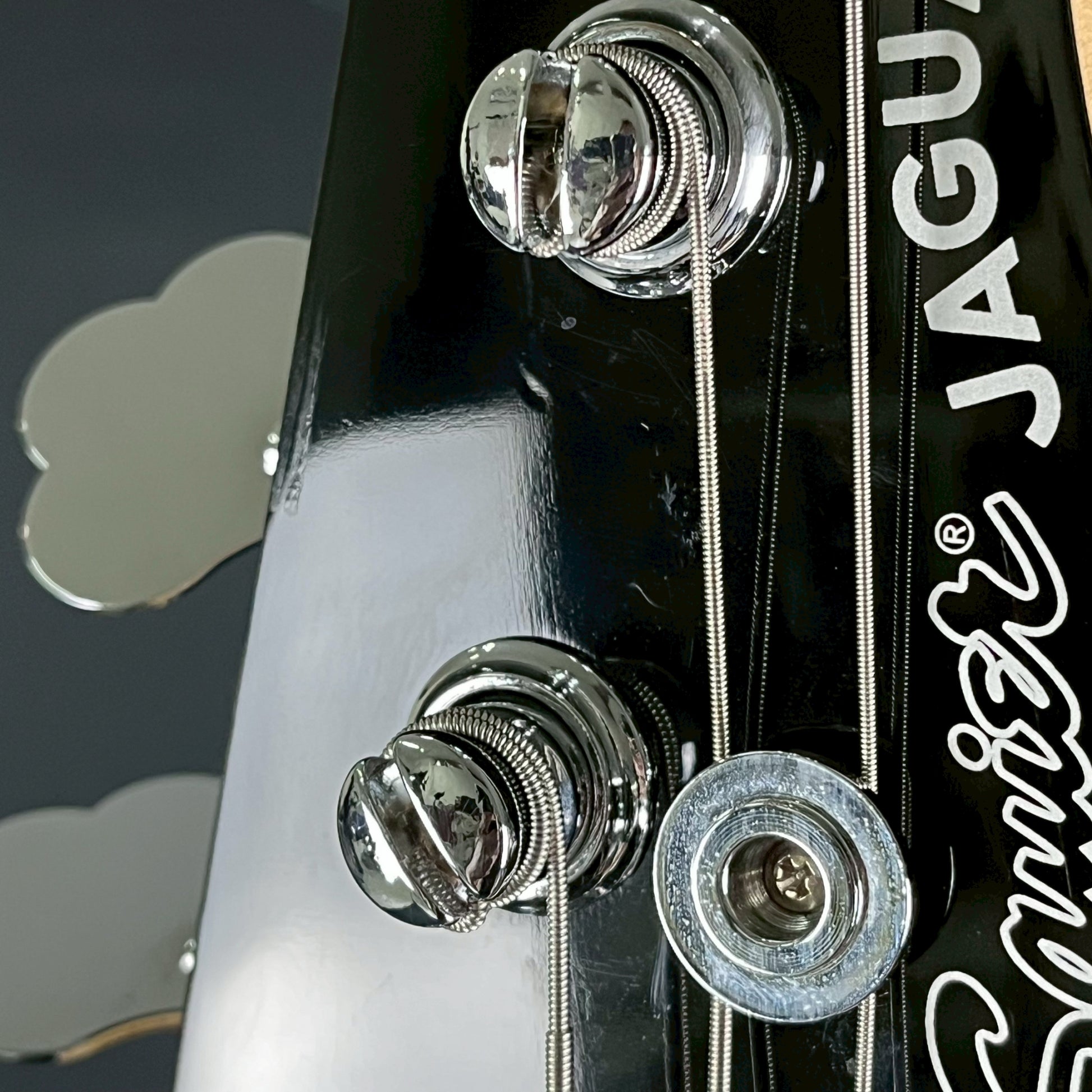 Squier Vintage Modified 70s Jaguar Bass