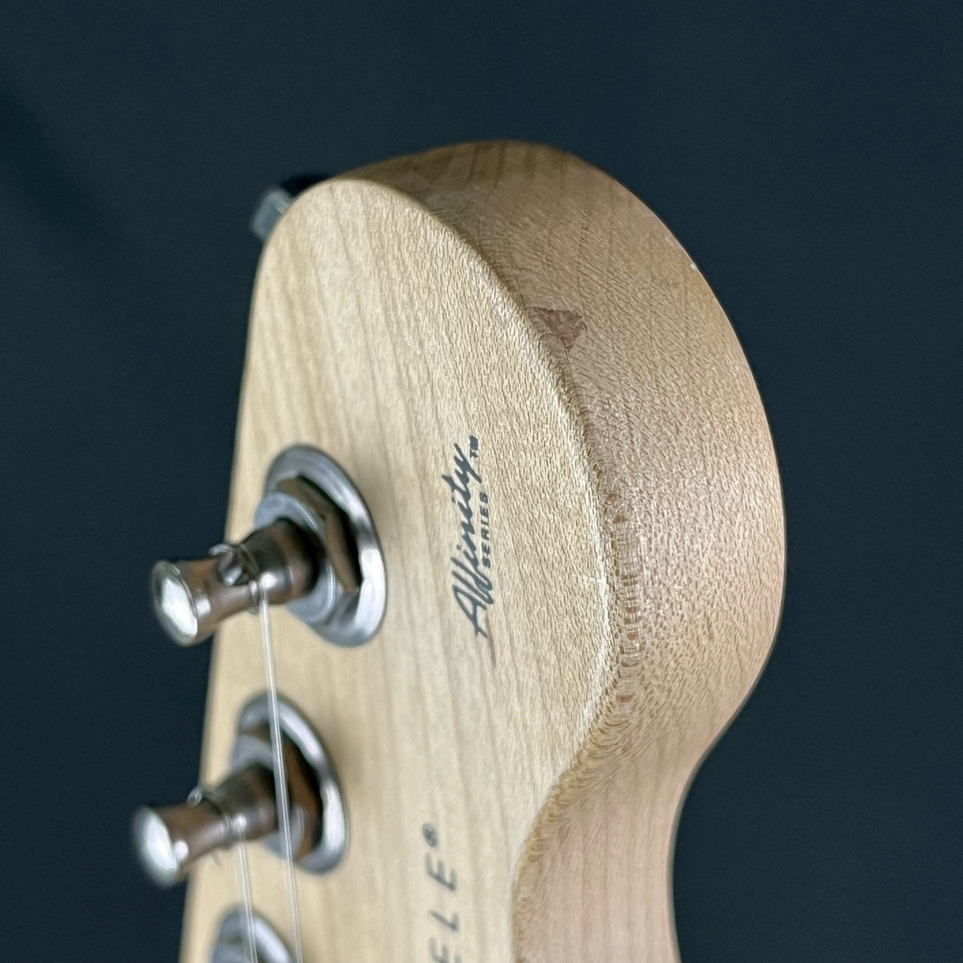 Squier Affinity Telecaster **พ่นสีทับ**