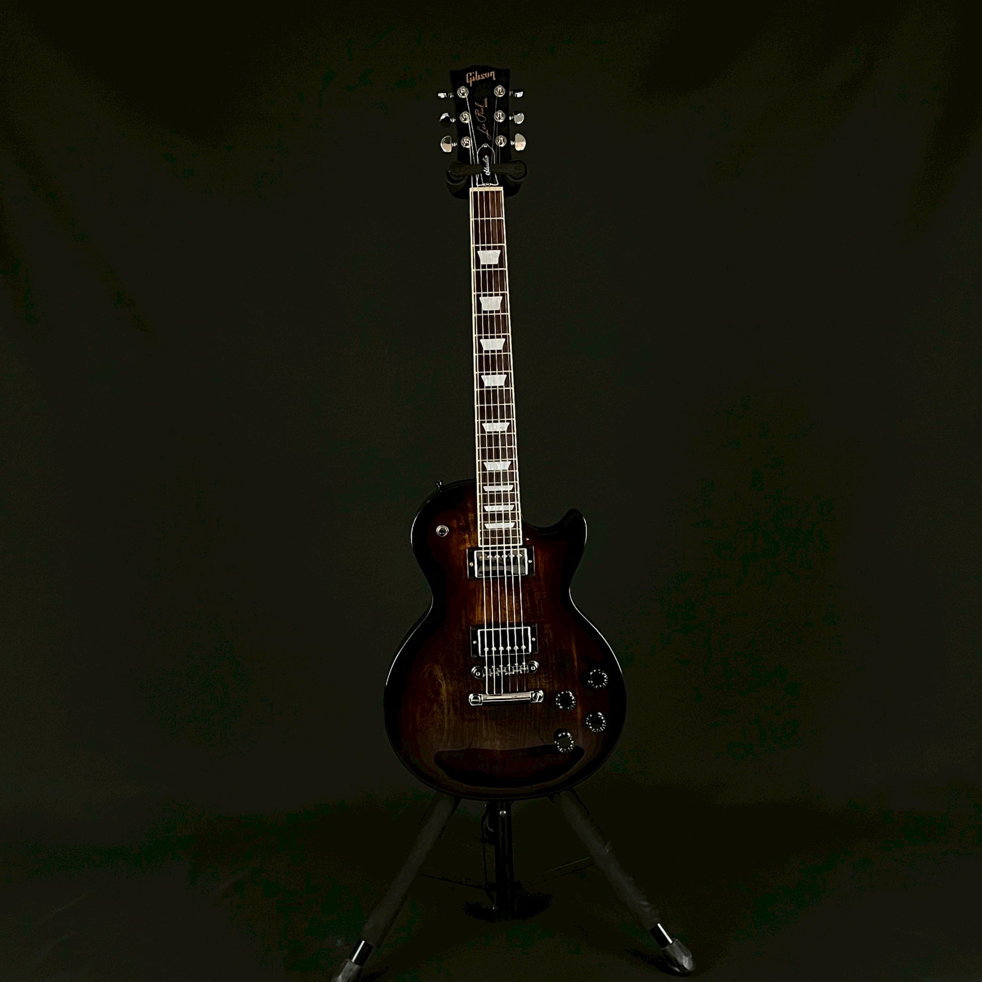 Gibson Les Paul Studio 2018 **คอร้าว**