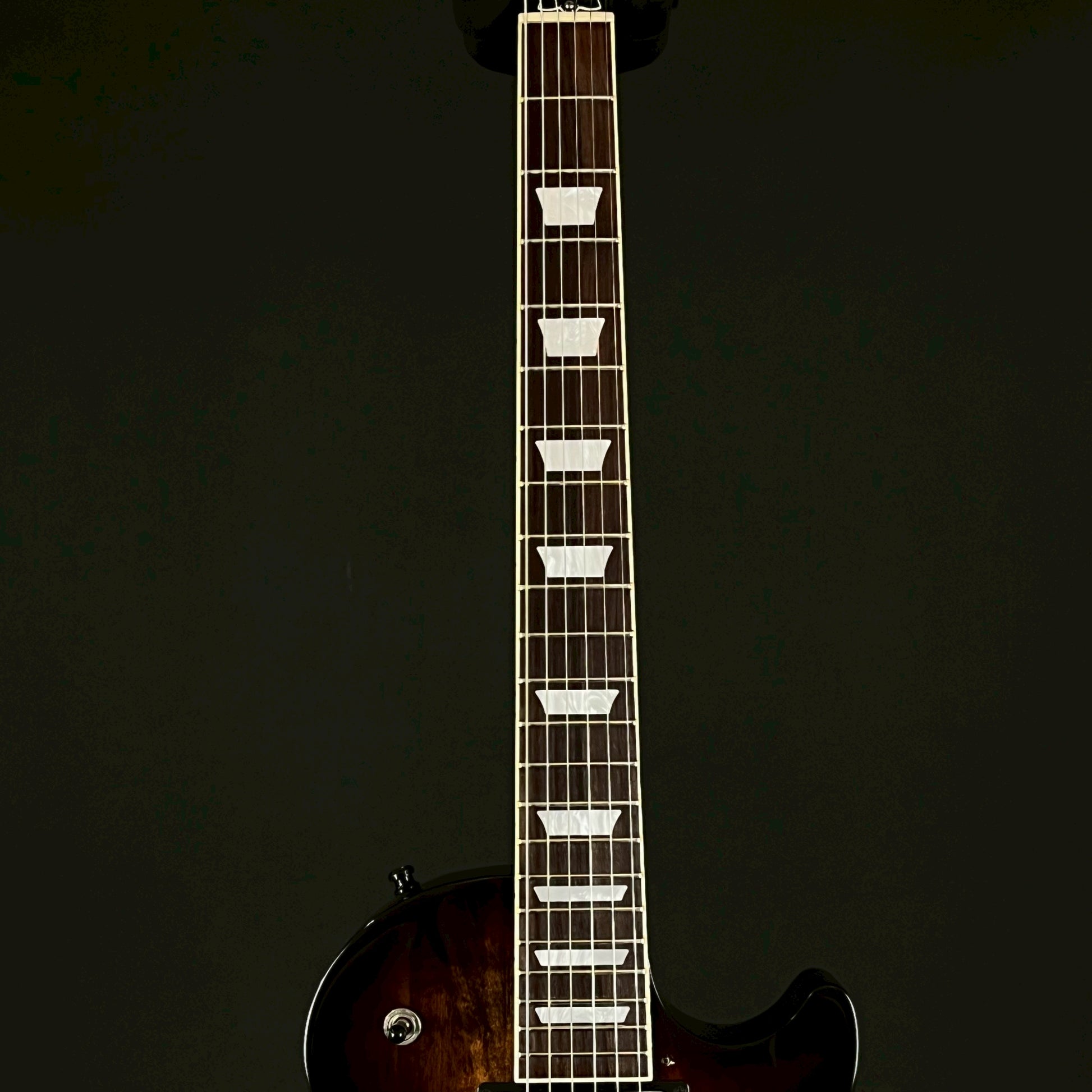 Gibson Les Paul Studio 2018 **คอร้าว**