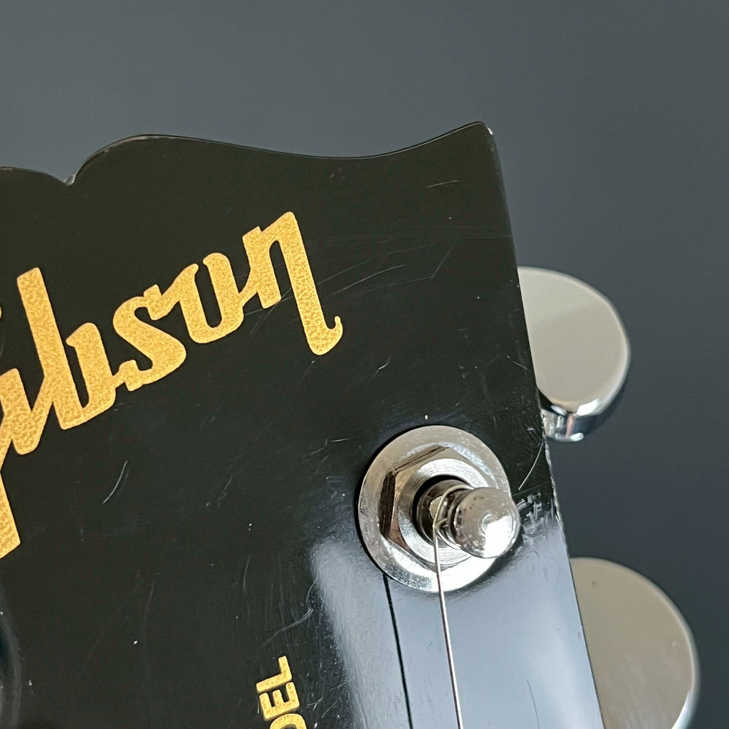 Gibson Les Paul Studio 2018 **คอร้าว**