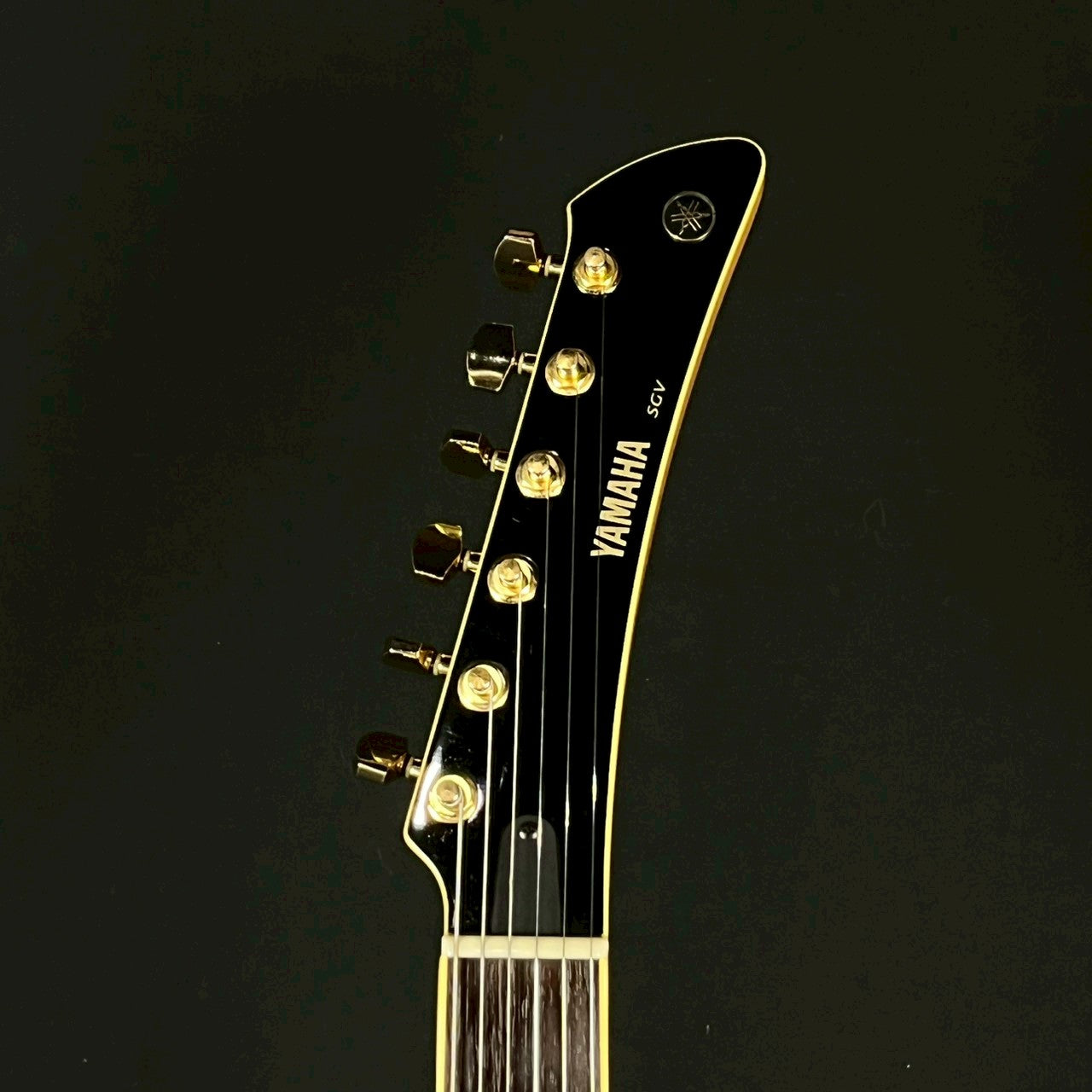 YAMAHA SGV700 Sunburst