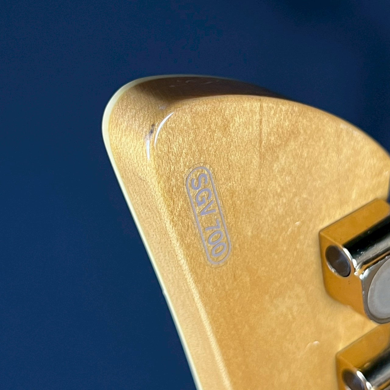 YAMAHA SGV700 Sunburst