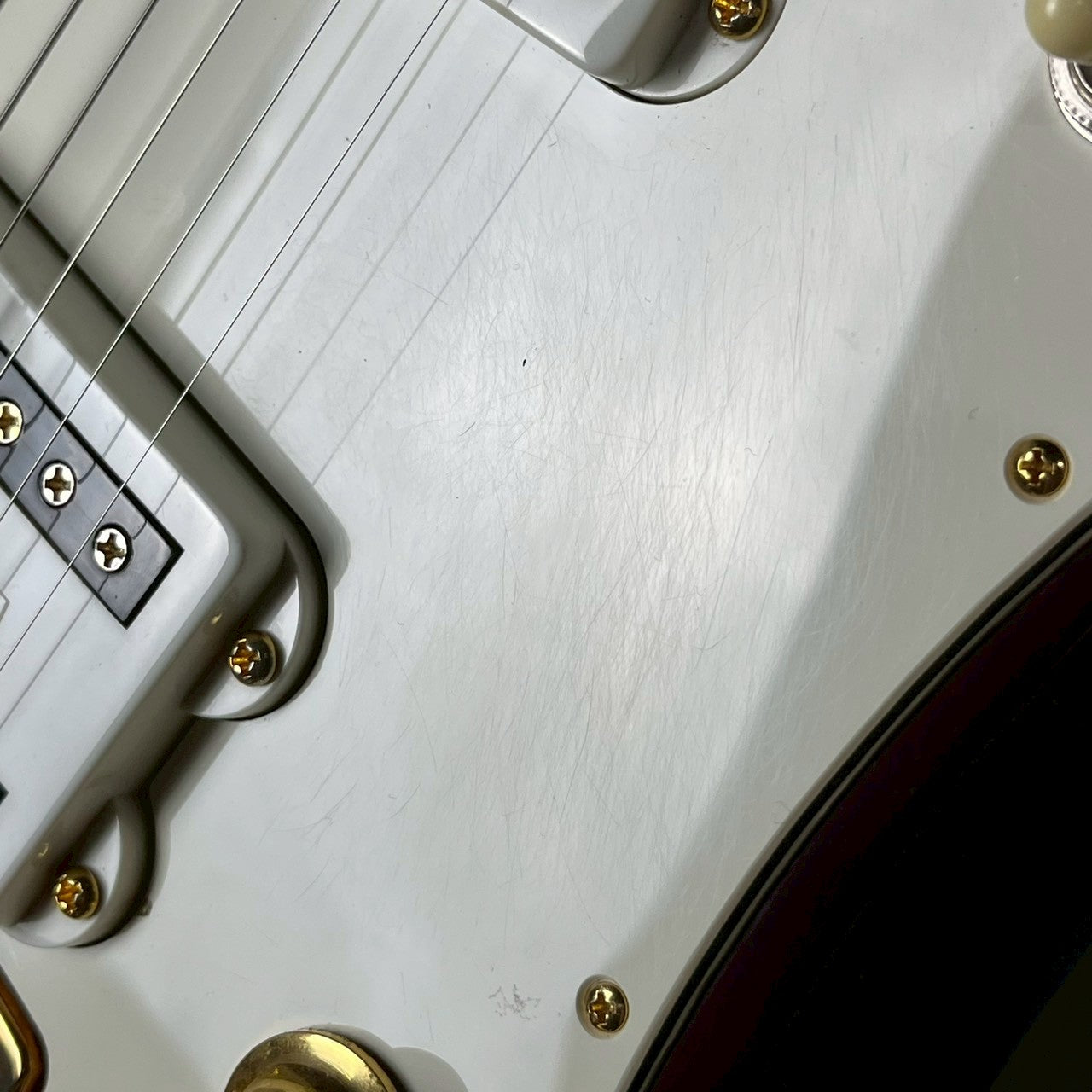 YAMAHA SGV700 Sunburst