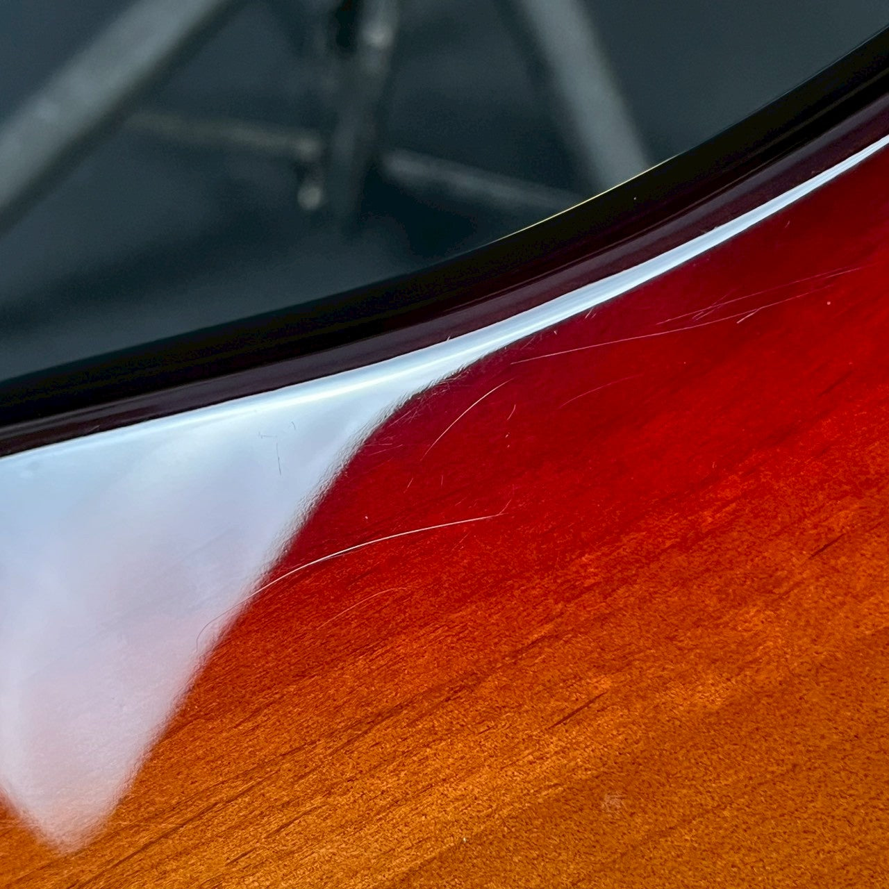 YAMAHA SGV700 Sunburst