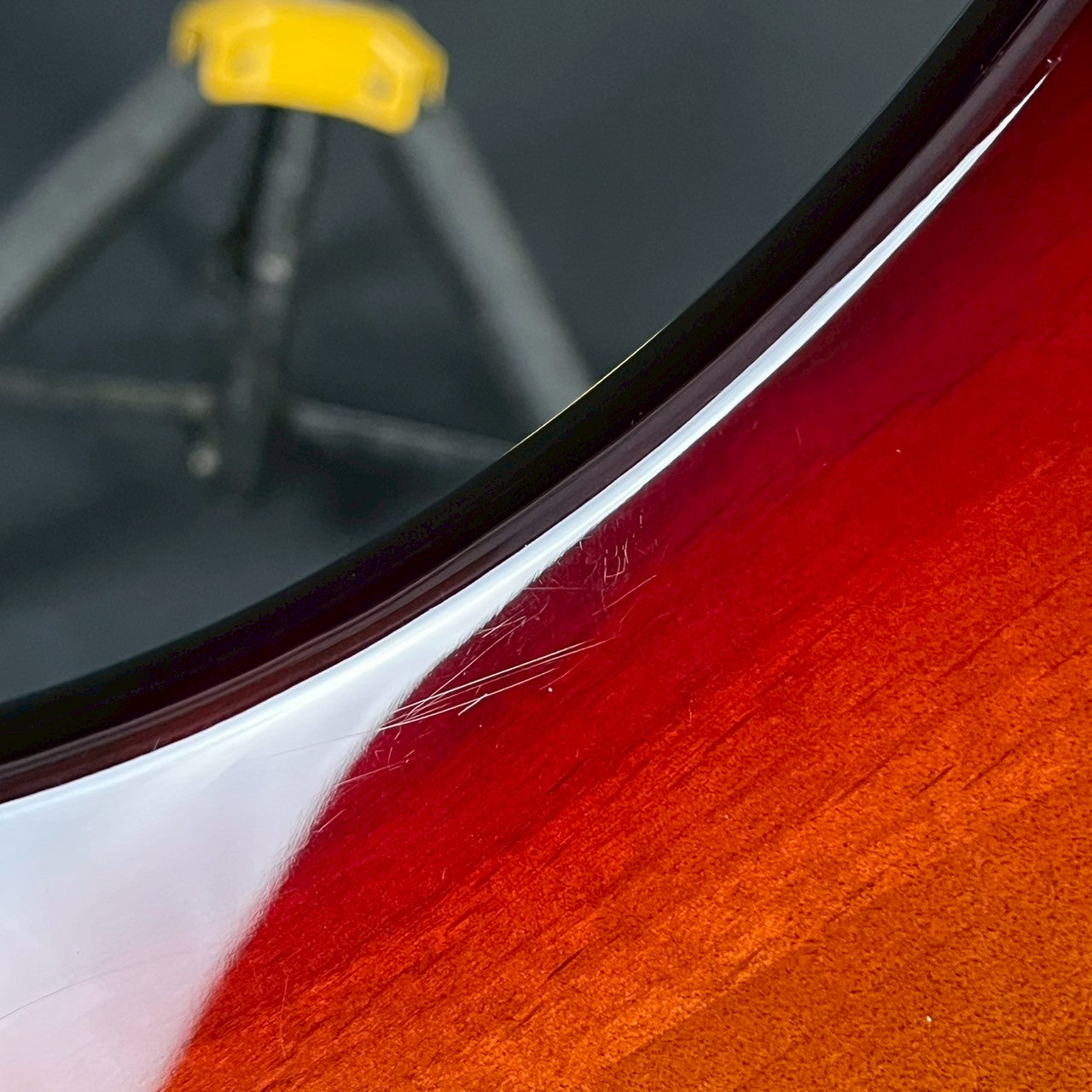 YAMAHA SGV700 Sunburst