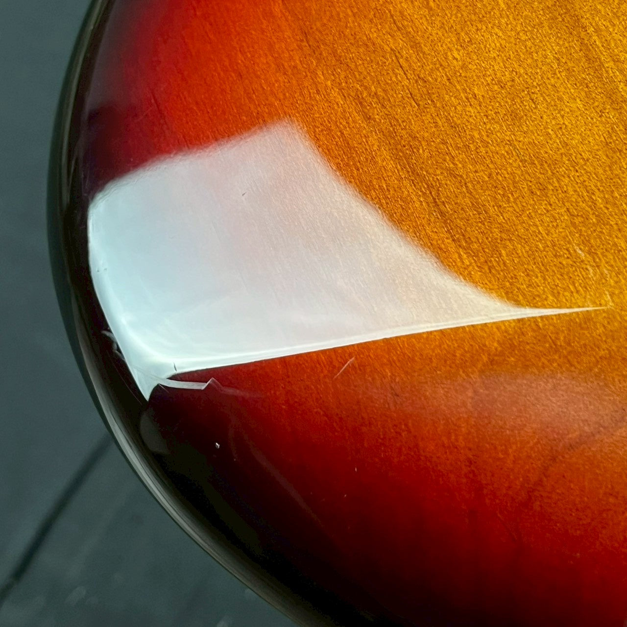 YAMAHA SGV700 Sunburst