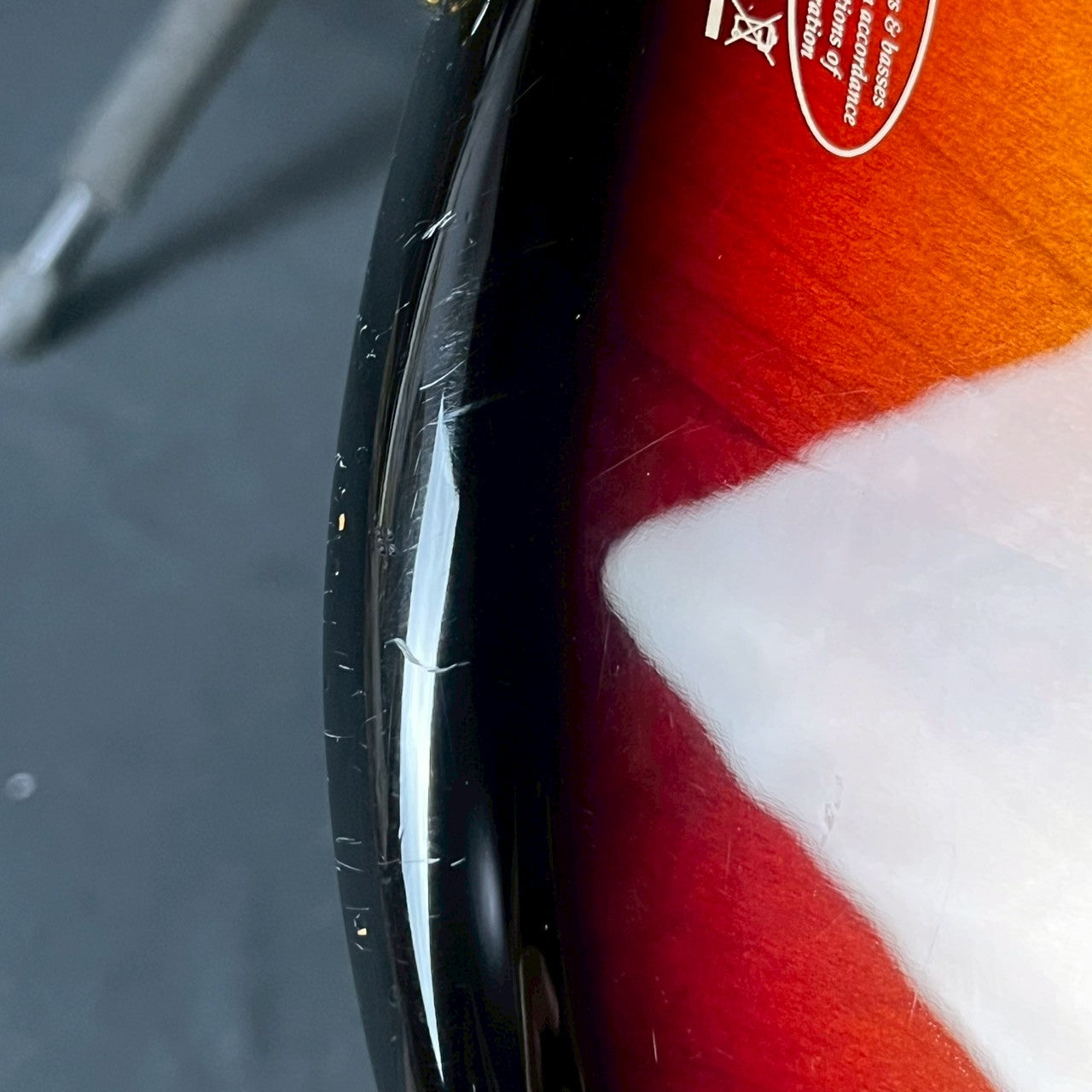 YAMAHA SGV700 Sunburst