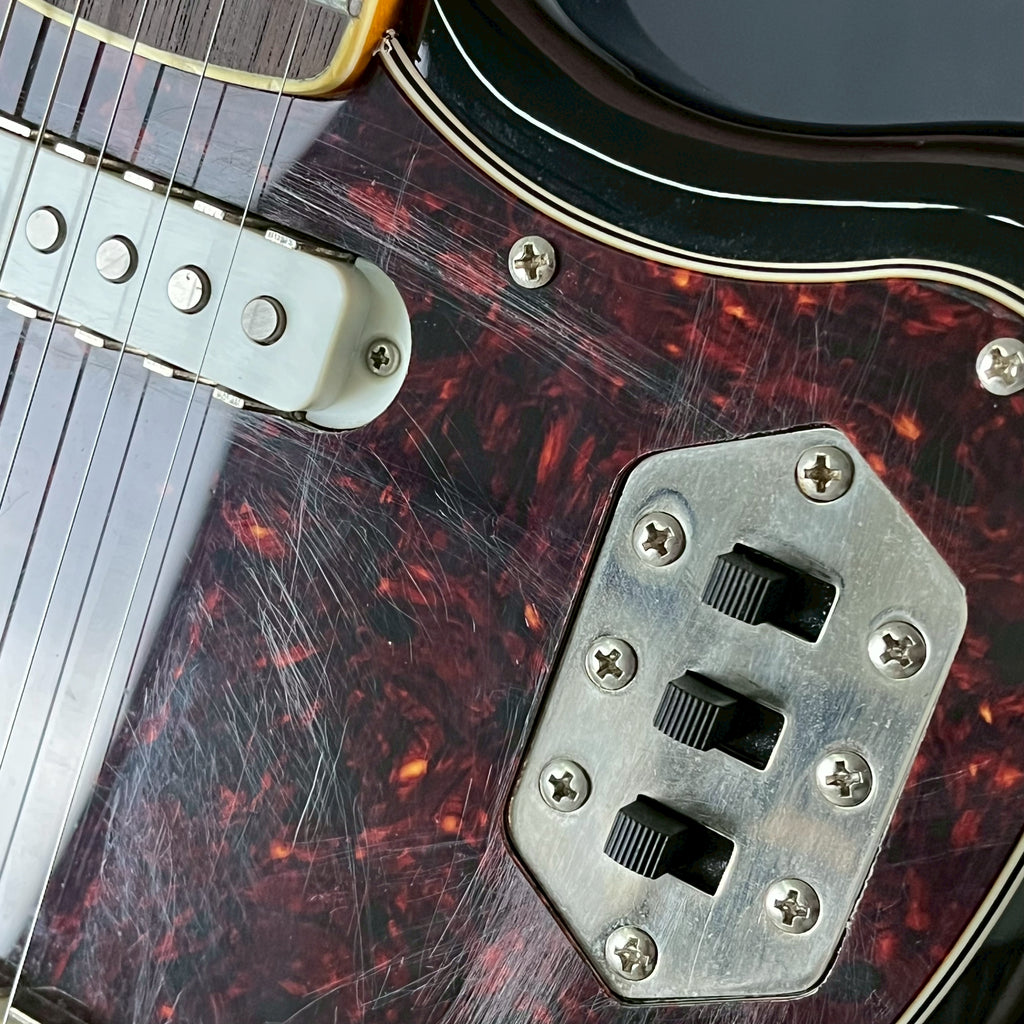 Squier Classic Vibe 70s Jaguar