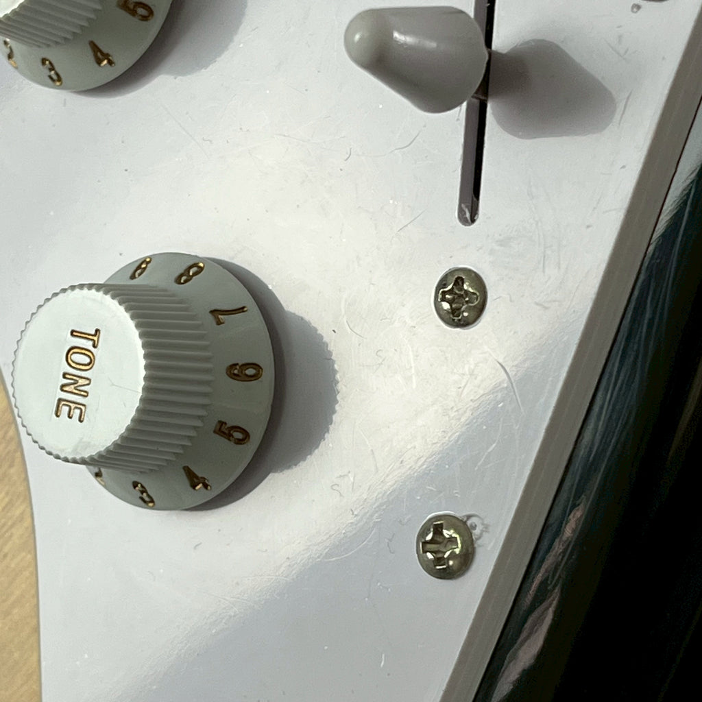 Squier Sonic Stratocaster 2TS 2025