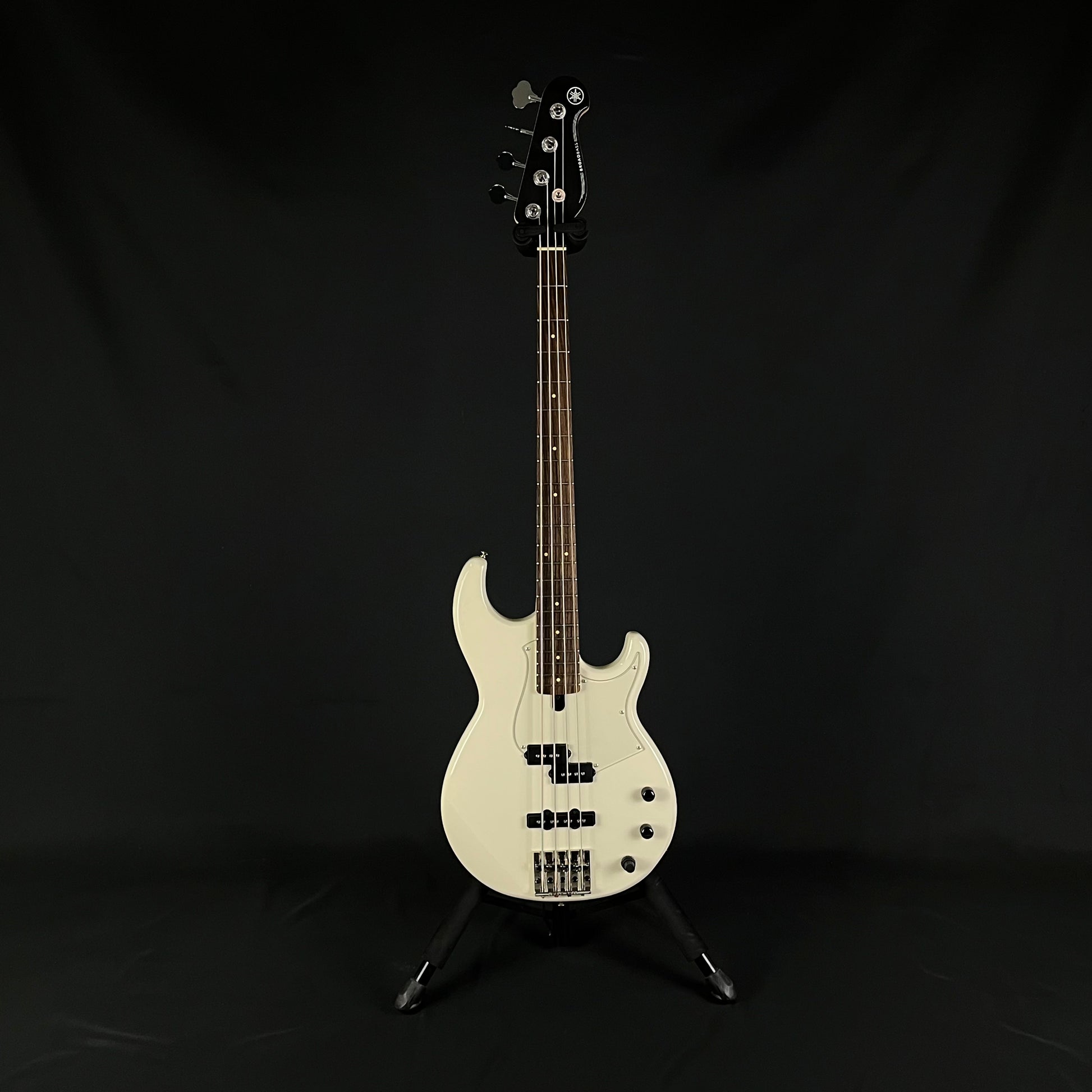 YAMAHA BB434 Bass
