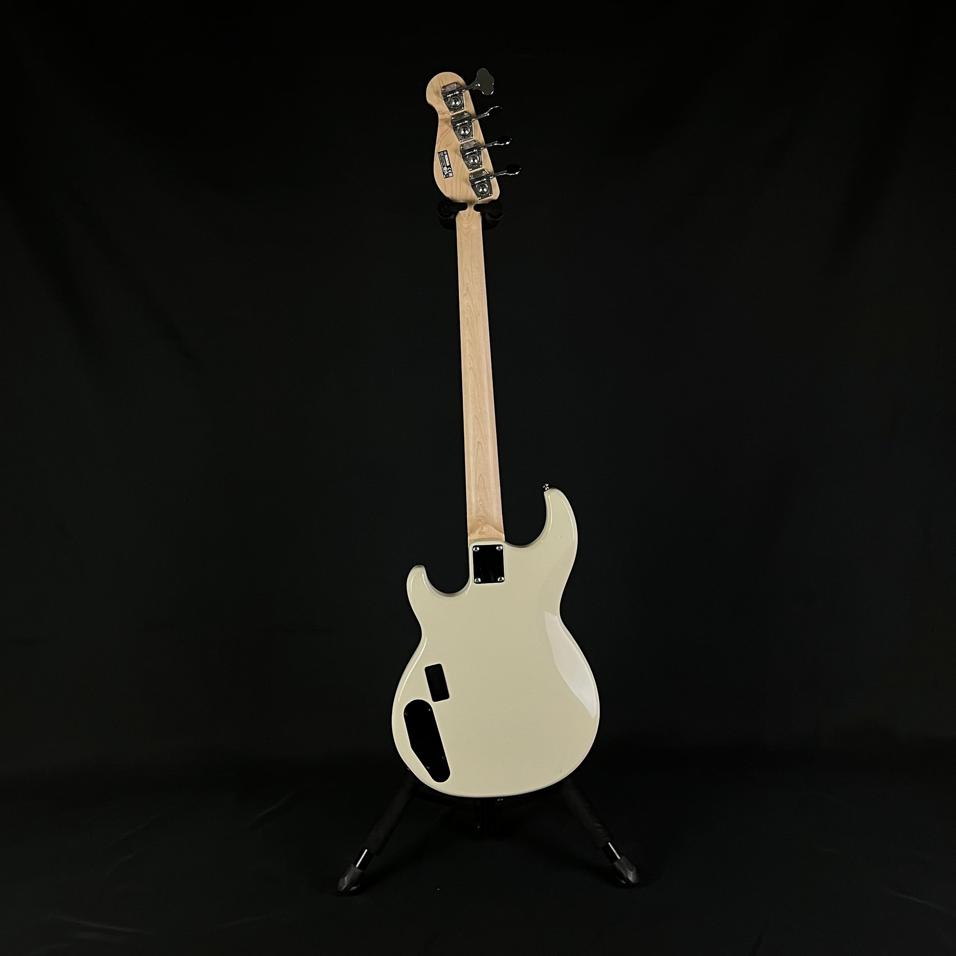 YAMAHA BB434 Bass