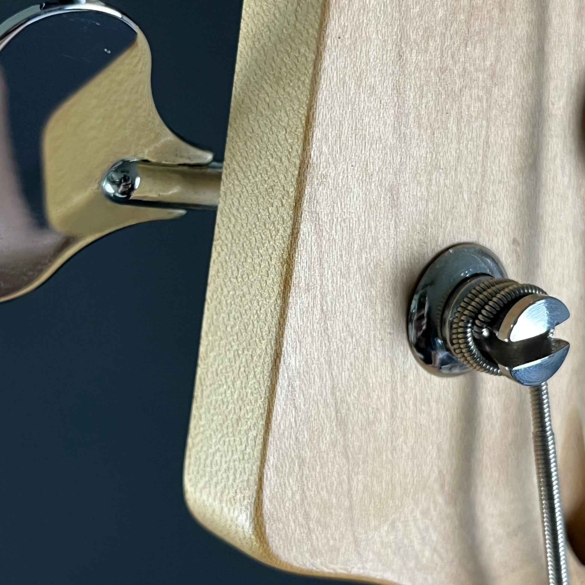 Squier Affinity Precision Bass