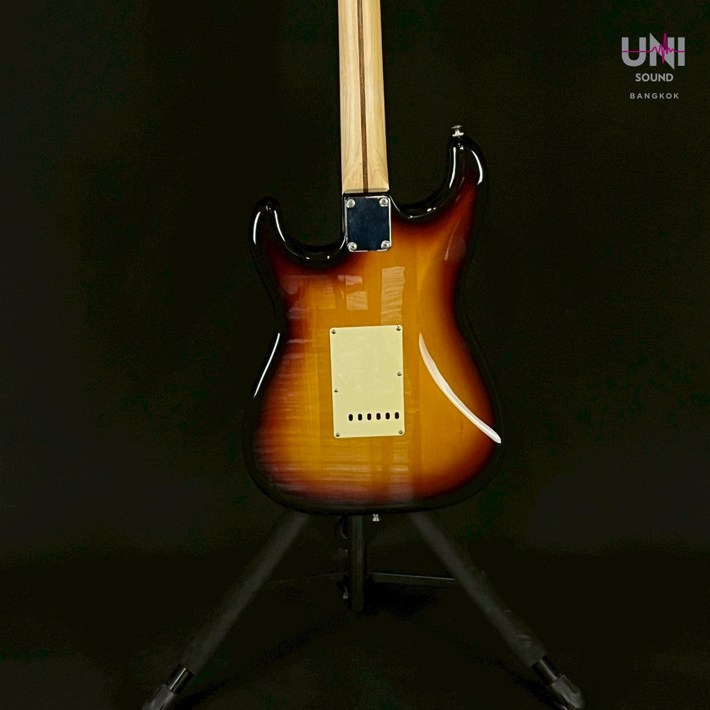 FGN Japan J-Standard Stratocaster - UN-33-3751