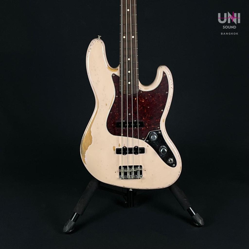Fender FLEA Jazz Bass - UN-38-6050