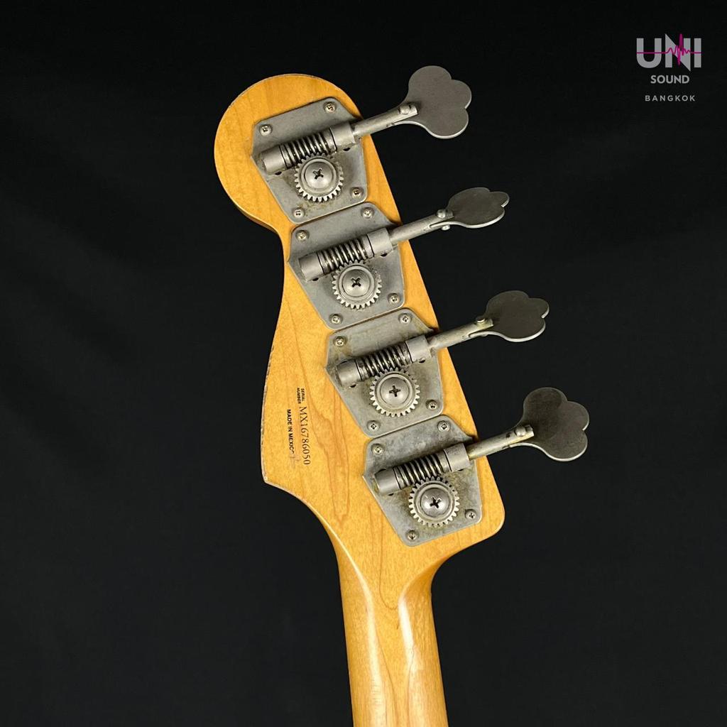 Fender FLEA Jazz Bass - UN-38-6050