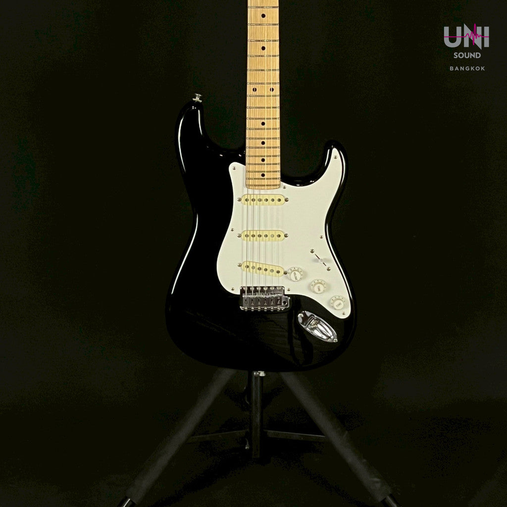 FGN Japan J-Standard Stratocaster - UN-33-3424