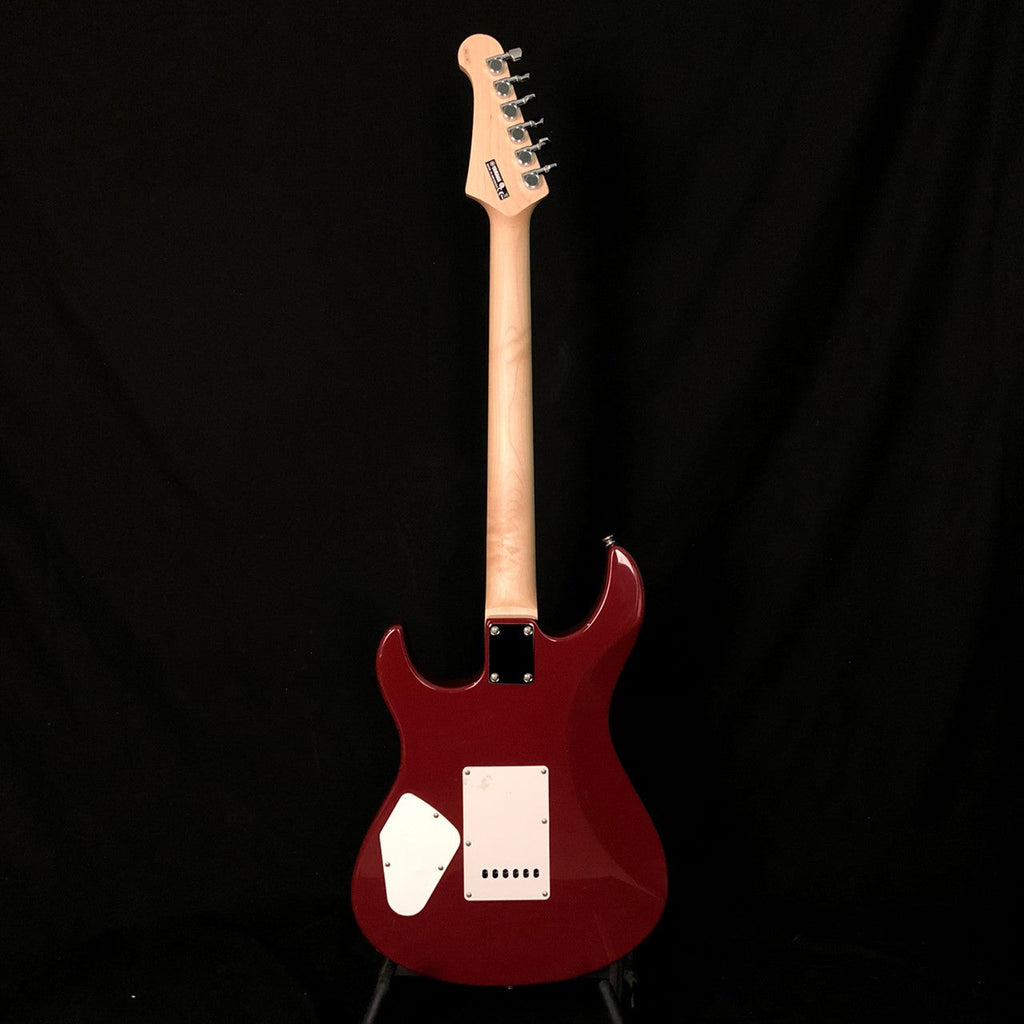 YAMAHA Pacifica 112V Raspberry Red