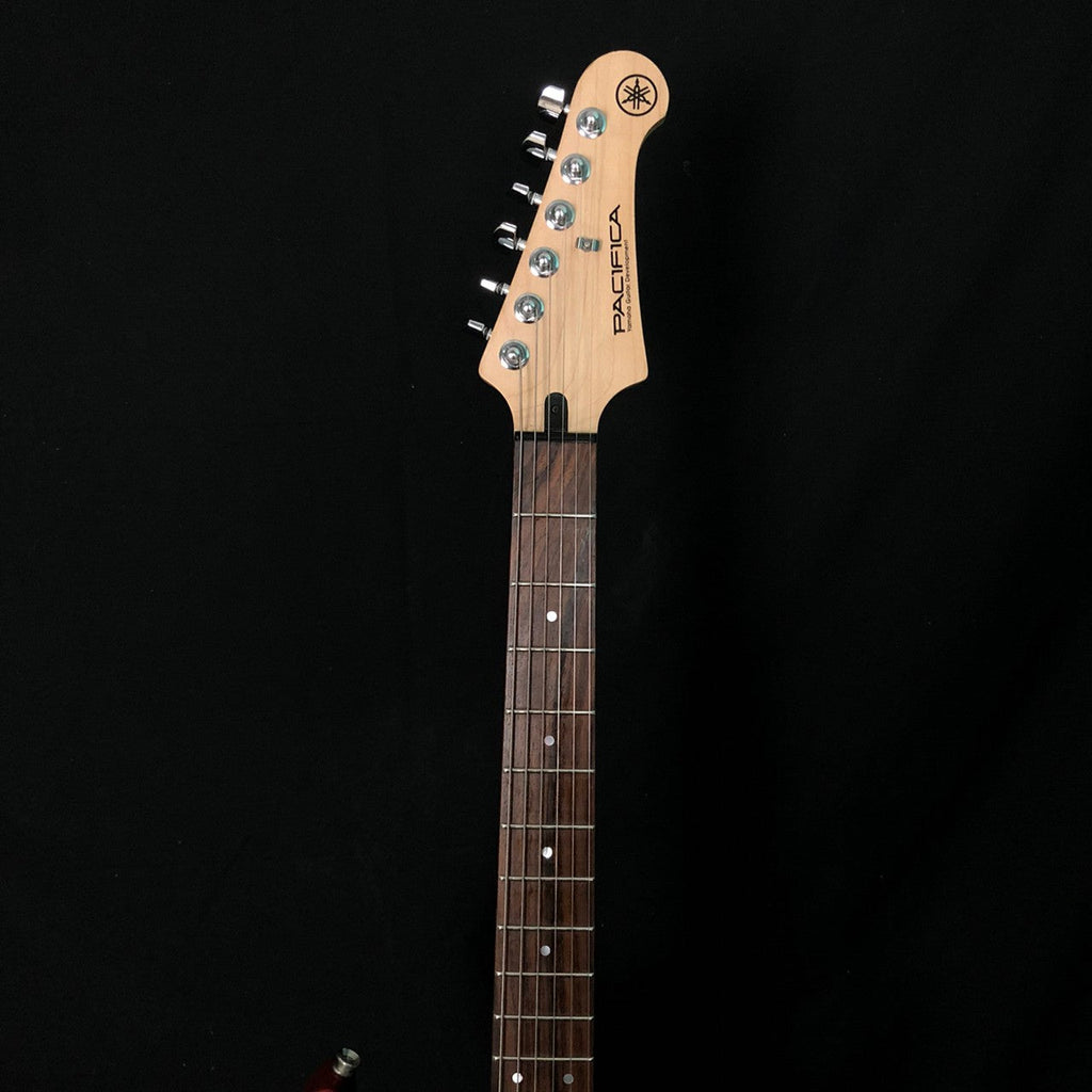 YAMAHA Pacifica 112V Raspberry Red