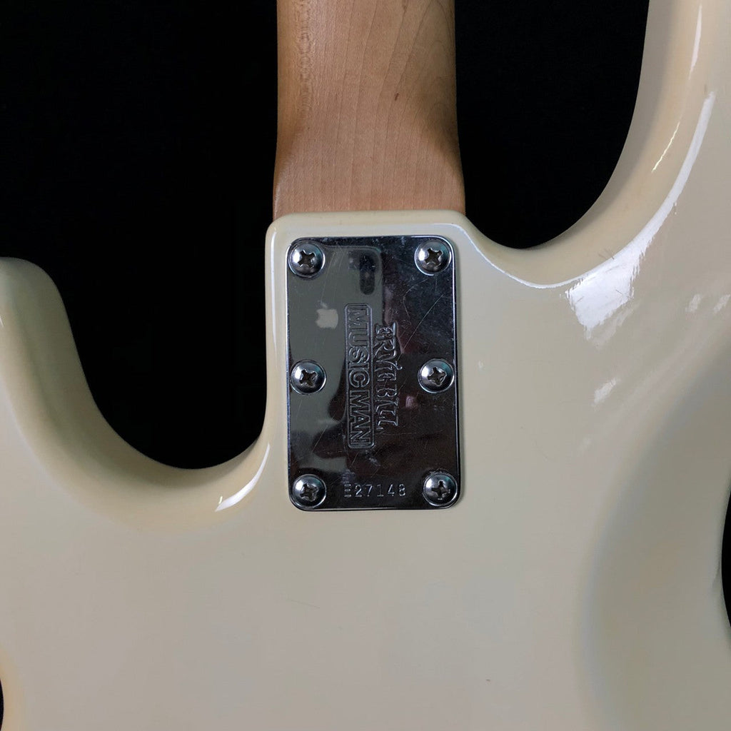 ERNiE BALL MUSICMAN StingRay 4