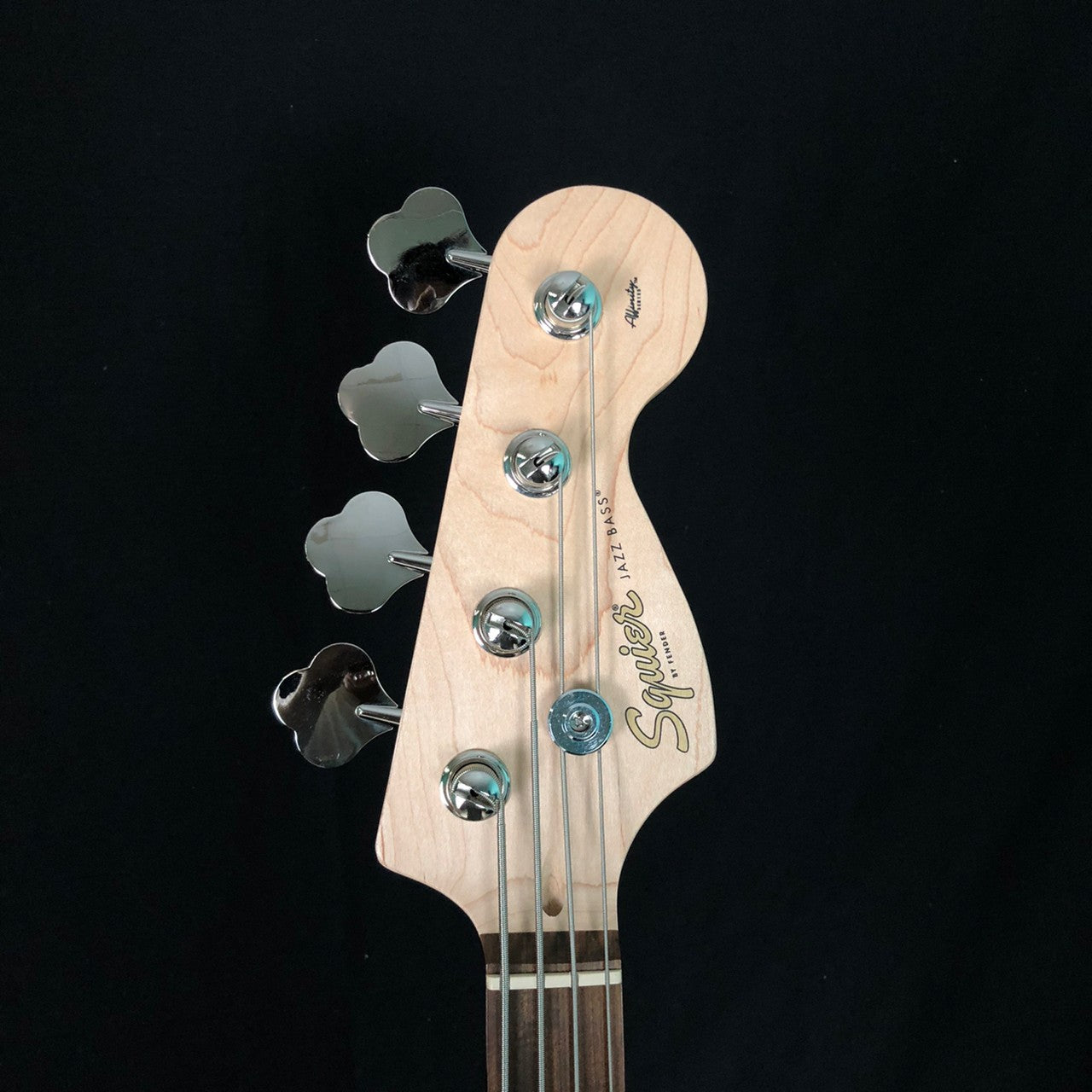 Squier by Fender ジャズベース