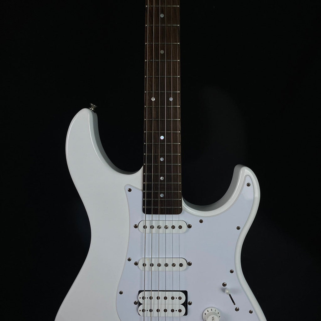 YAMAHA PAC-012 Classic White