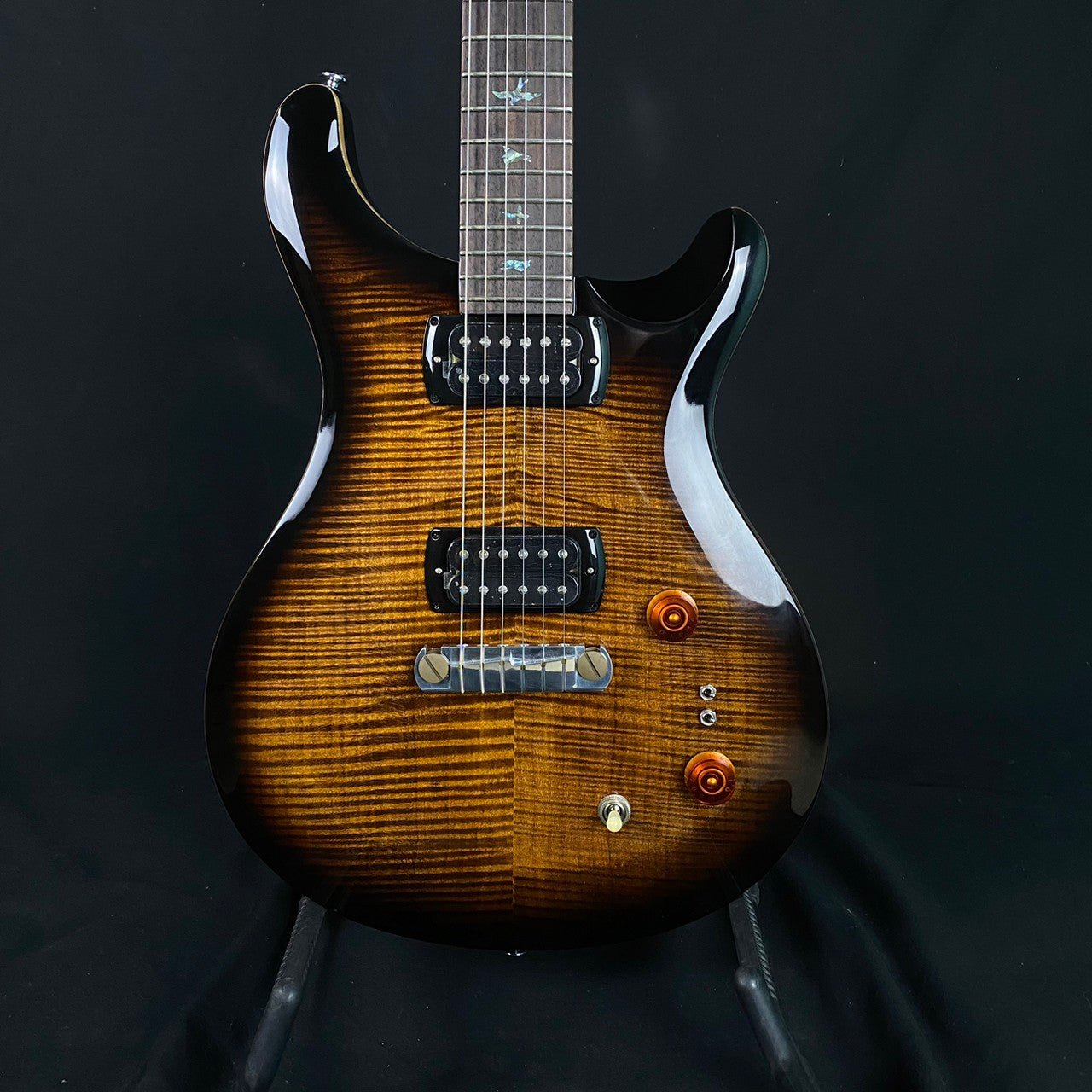 PRS SE ブラックゴールドバースト