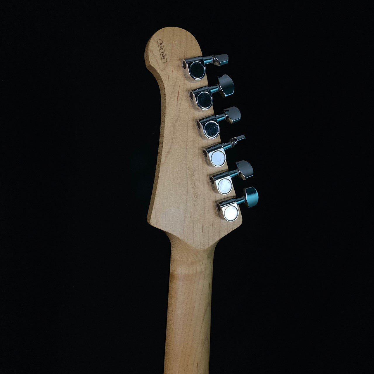 YAMAHA Pacifica 112