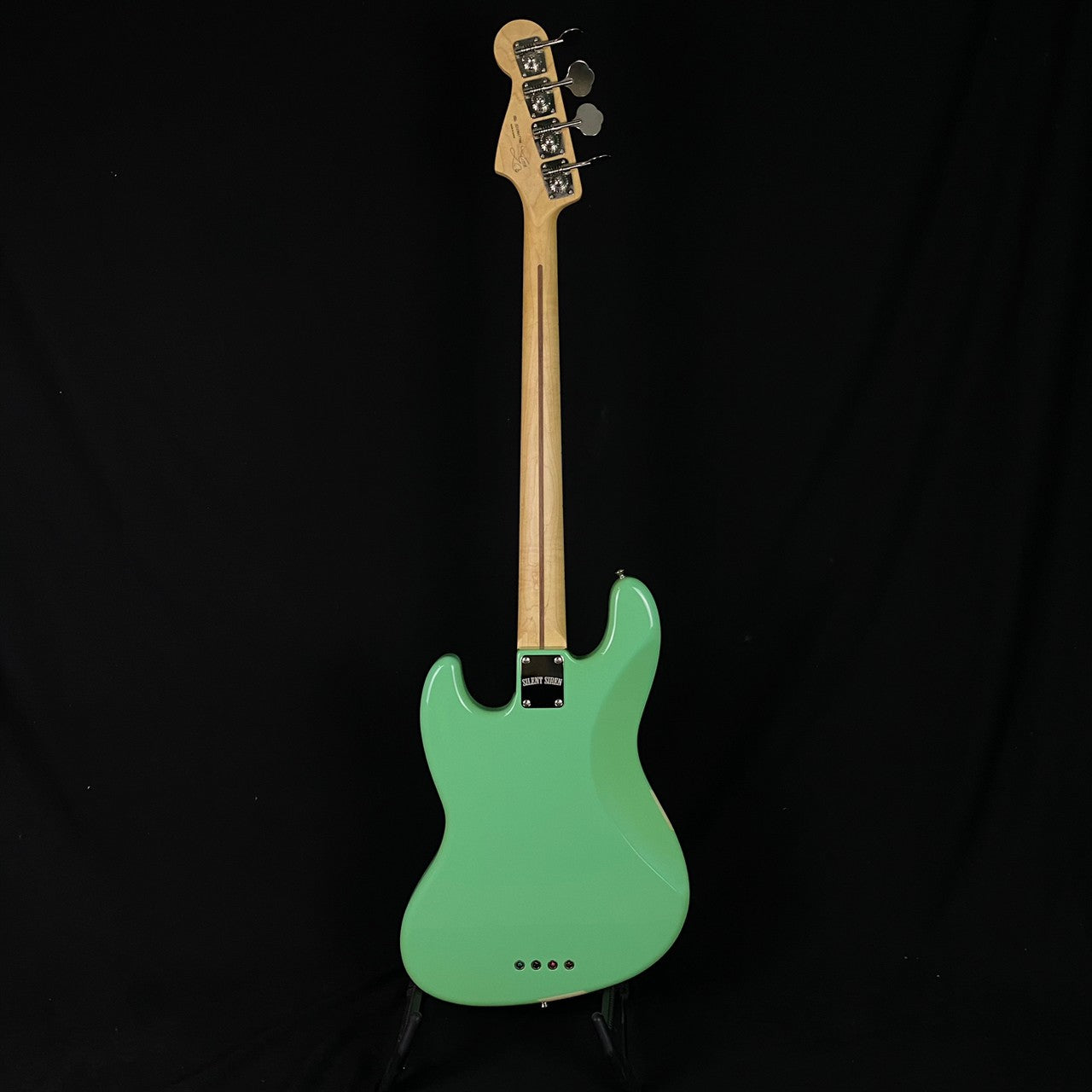 Fender SILENT SIREN Jazz Bass